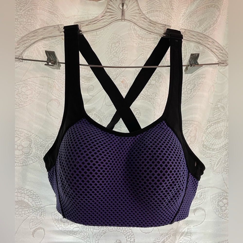 Victoria's Secret VS Sport Incredible Sports Bra size 36B